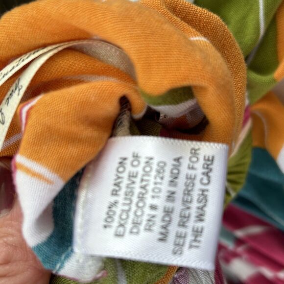 True Destinations Crop Wide Ruffle Leg Pants Size Medium Tropical Print Pull On - Picture 12 of 13